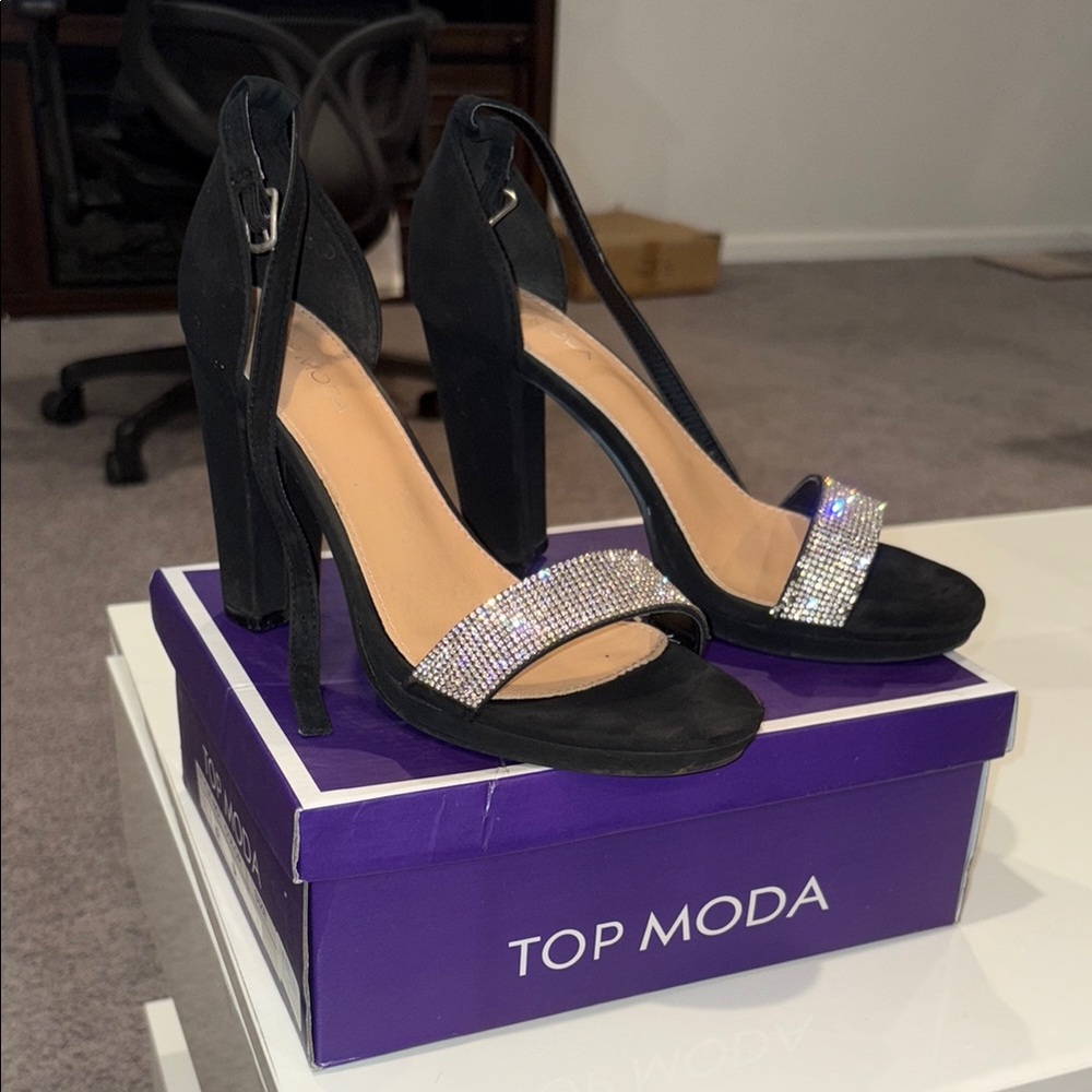 TOP Moda Black Stiletto Heels with Glitter Strap